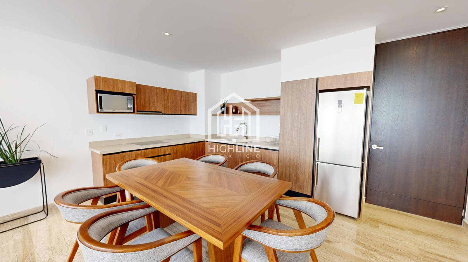 1-BEDROOM APARTMENT / 5 BLOCKS FROM THE OCEAN / GREAT OPPORTUNITY / APPRECIATION POTENTIAL / PREMIUM AMENITIES / HIGH RETURNS.