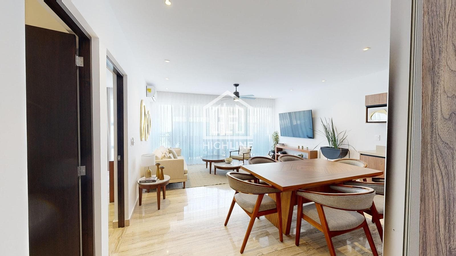 1-BEDROOM APARTMENT / 5 BLOCKS FROM THE OCEAN / GREAT OPPORTUNITY / APPRECIATION POTENTIAL / PREMIUM AMENITIES / HIGH RETURNS.