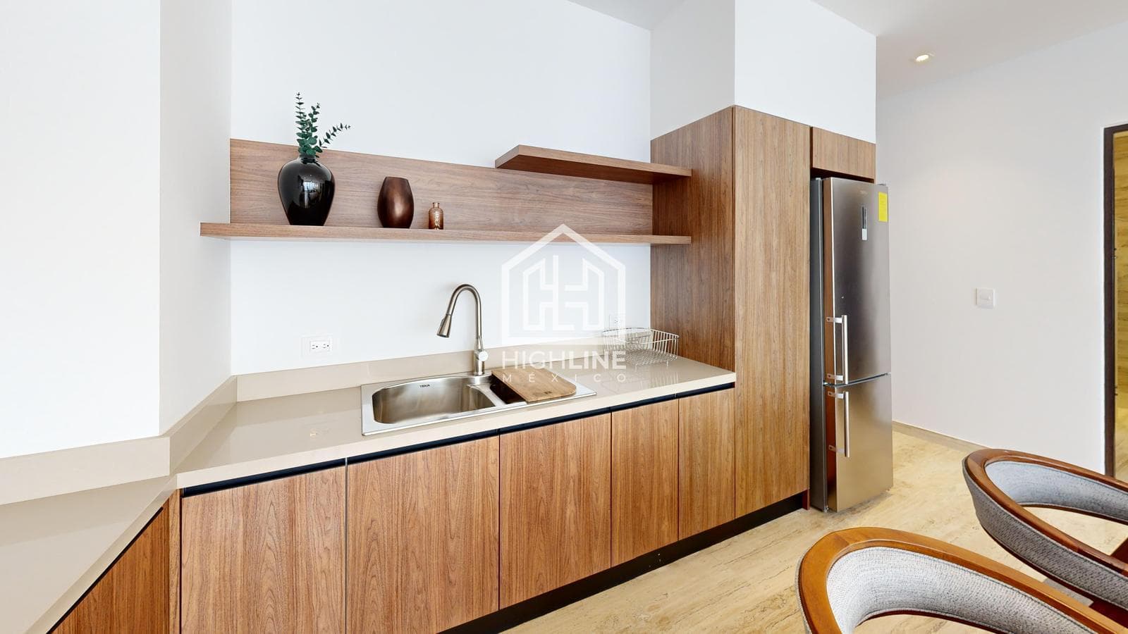 1-BEDROOM APARTMENT / 5 BLOCKS FROM THE OCEAN / GREAT OPPORTUNITY / APPRECIATION POTENTIAL / PREMIUM AMENITIES / HIGH RETURNS.