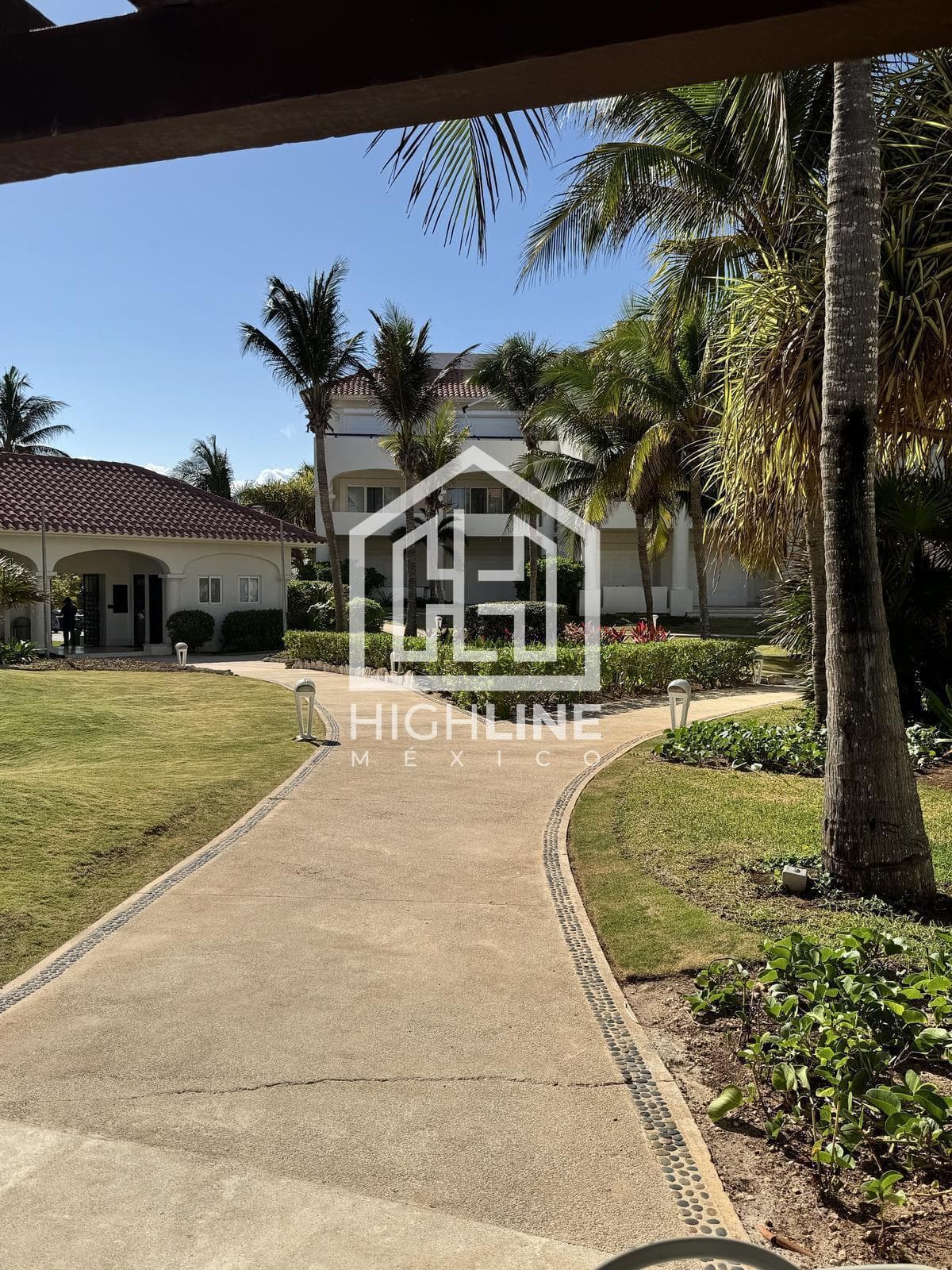 3-Bedroom Oceanfront Condo for Sale in Playa Paraíso
