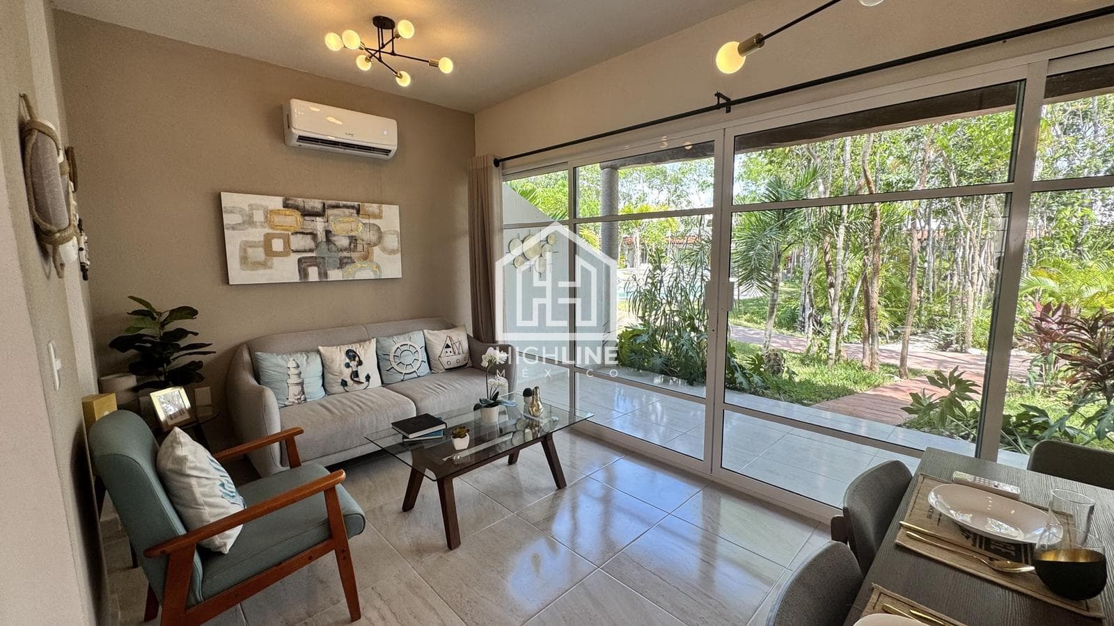 2-Bedroom House for Sale in Playa del Carmen with a Pool
