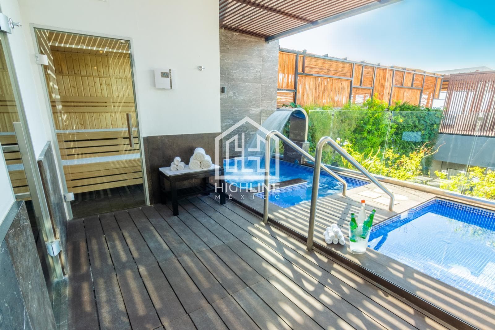 APARTMENT FOR SALE / JUST STEPS FROM THE BEACH / CONDO-HOTEL WITH A PROVEN TRACK RECORD / ROI