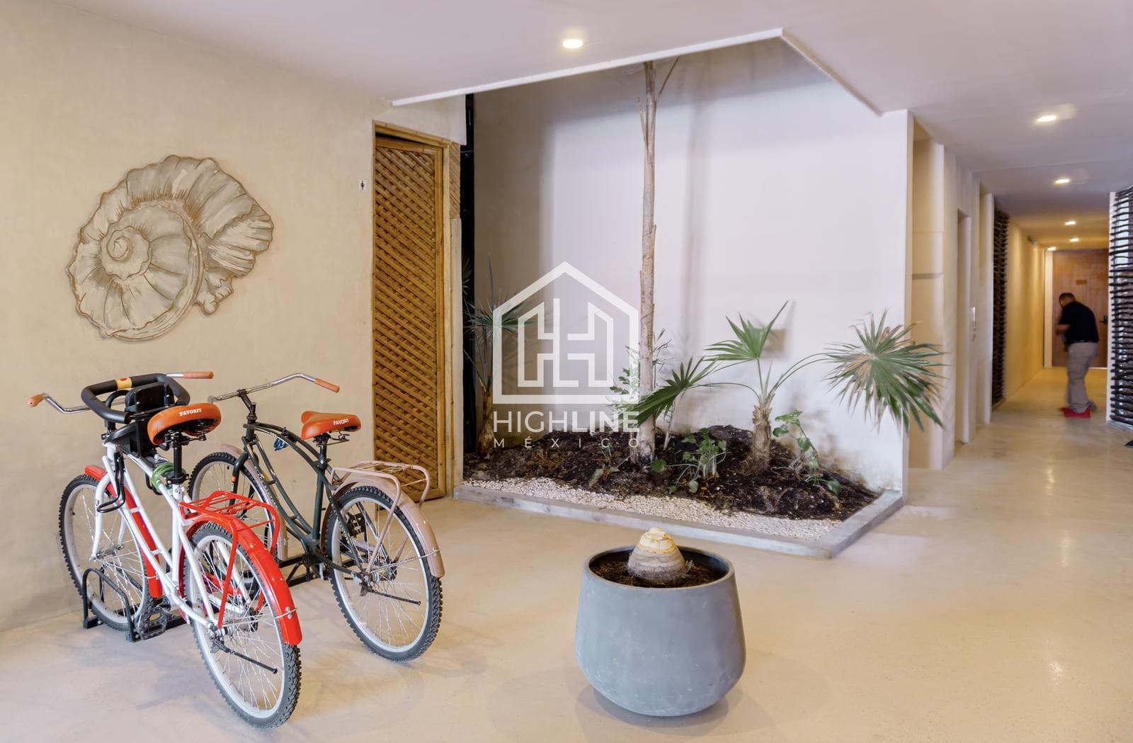 1-BEDROOM APARTMENT / READY TO MOVE IN / 2 MINUTES FROM THE BEACH / TURNKEY / JACUZZI / ROI.
