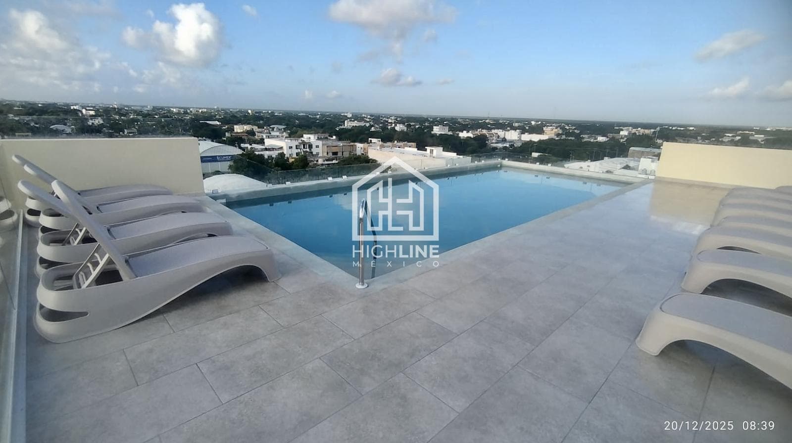 1-Bedroom Apartment in Downtown Playa del Carmen—Available Now