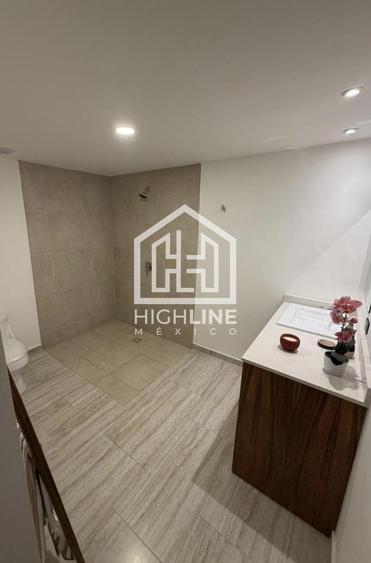 1-Bedroom Apartment in Downtown Playa del Carmen—Available Now