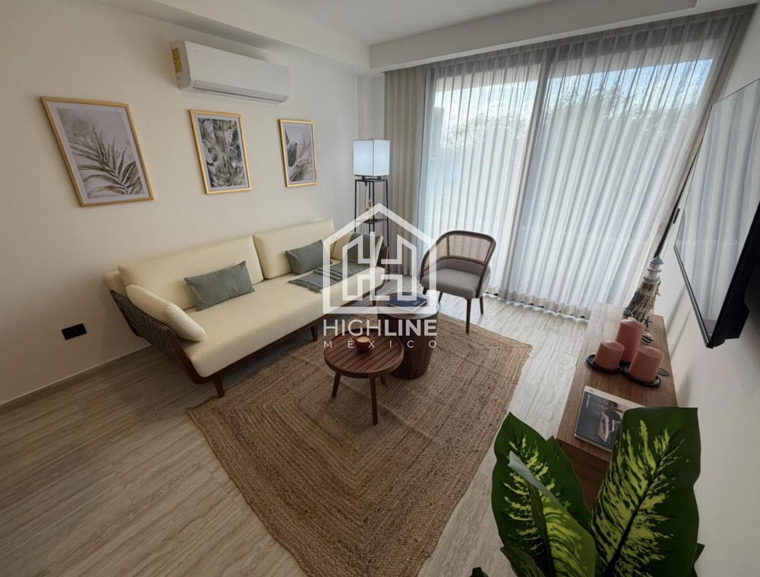 1-Bedroom Apartment in Downtown Playa del Carmen—Available Now