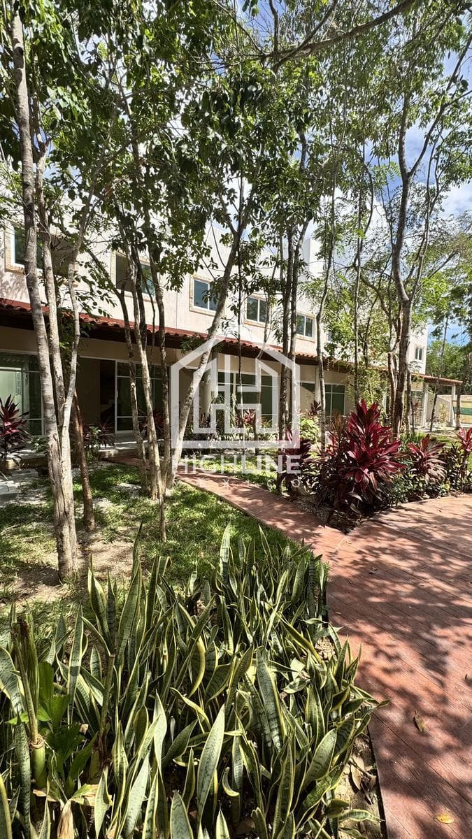 2-Bedroom House for Sale in a Residential Area of Playa del Carmen with a Pool