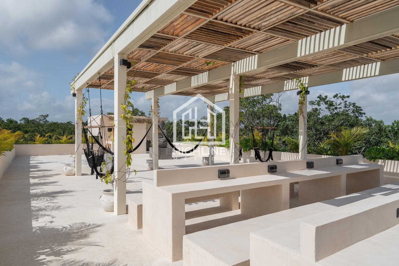1-bedroom apartment for sale with a pool and pet-friendly policy