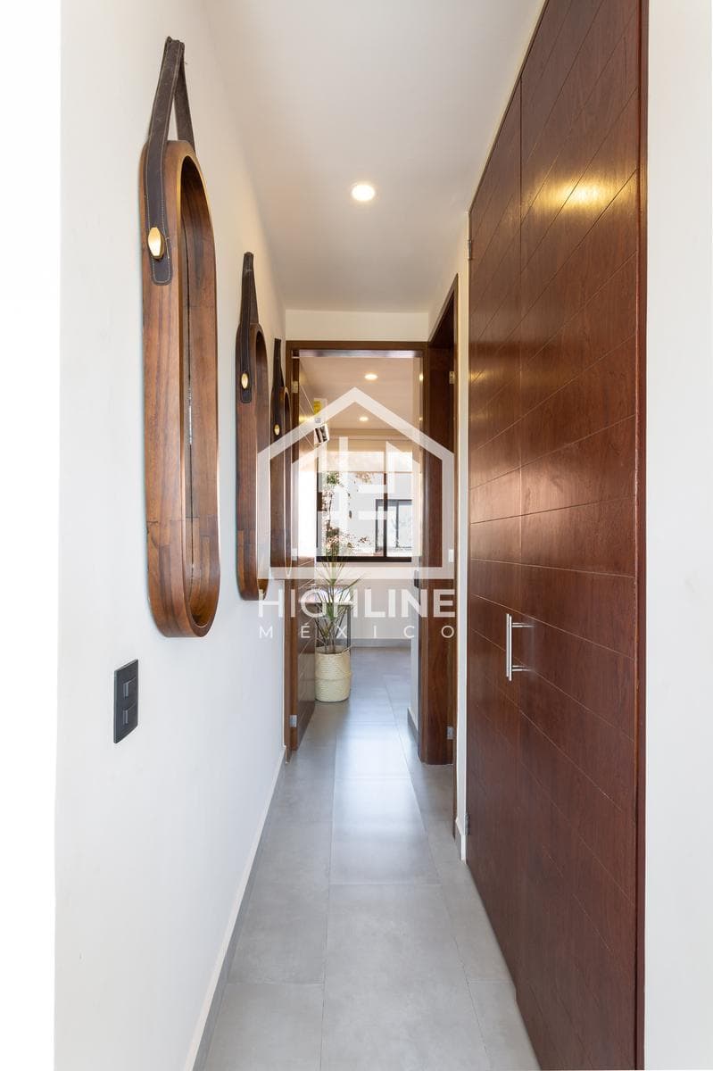 2-bedroom apartment for sale in Tulum, featuring very spacious rooms, a pool, and a gym