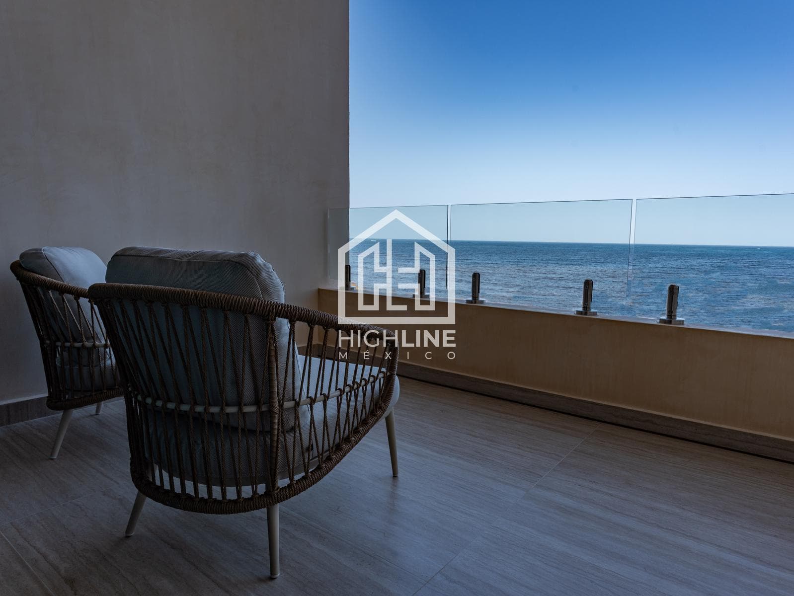 FOR SALE: 1-BEDROOM LOFT IN PUERTO MORELOS WITH A POOL AND GYM