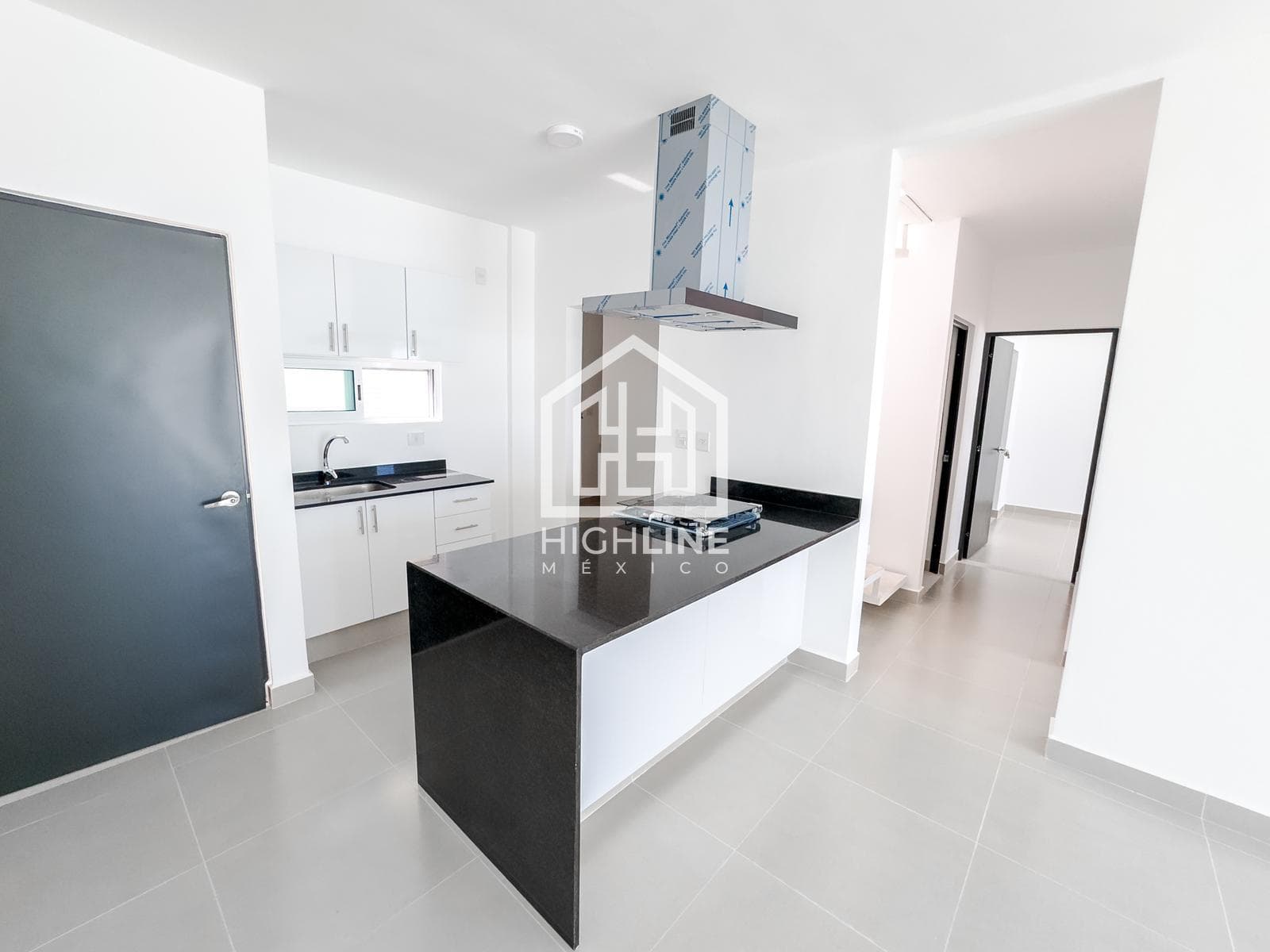 2-BEDROOM APARTMENT / FOR SALE / 5 MINUTES FROM THE BEACH / PRIVATE ROOF / ROI.