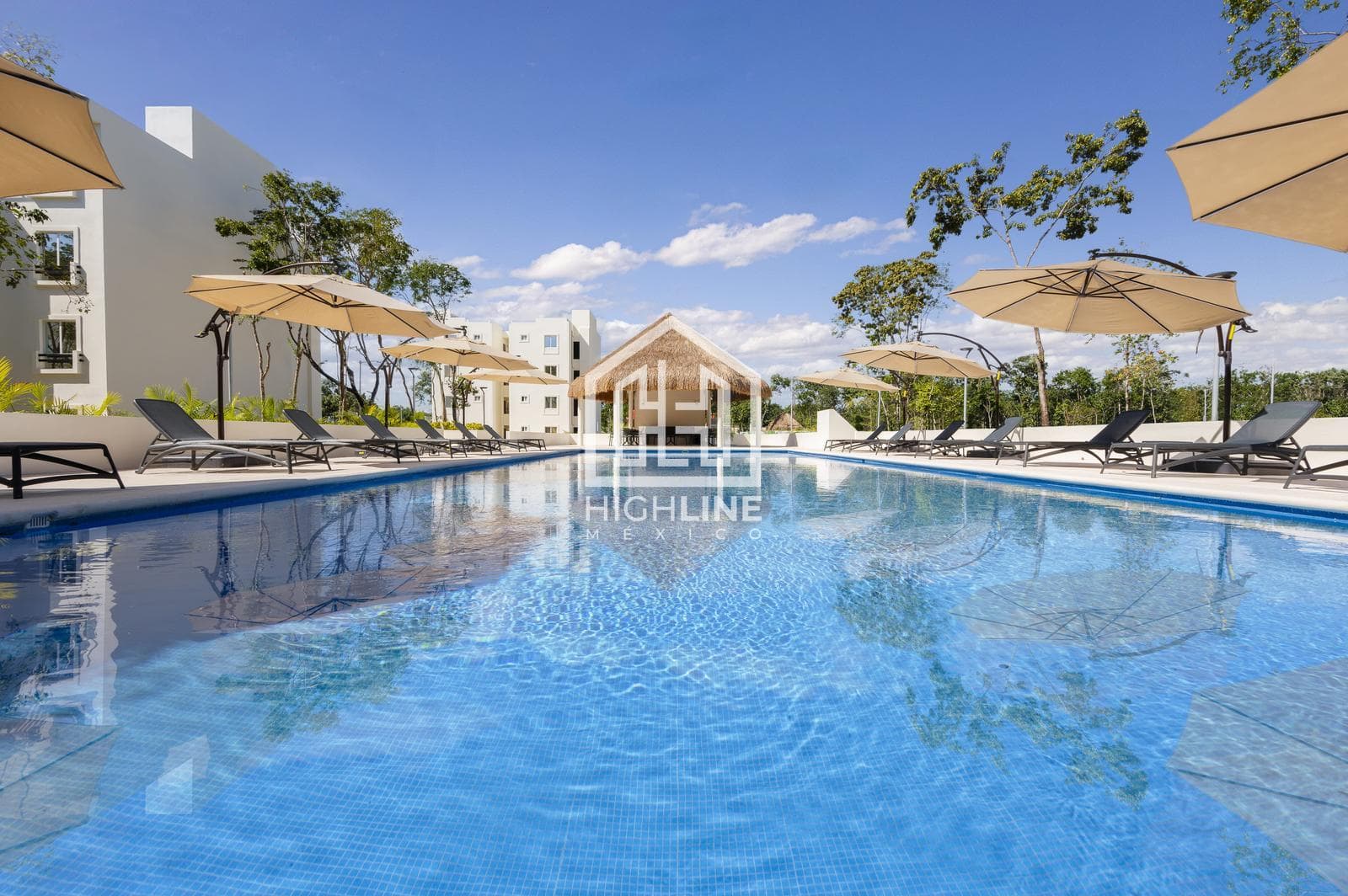 3-Bedroom Apartment in Playa del Carmen, 10 Minutes from the Beach | Pet-Friendly | Accepts Credit Cards