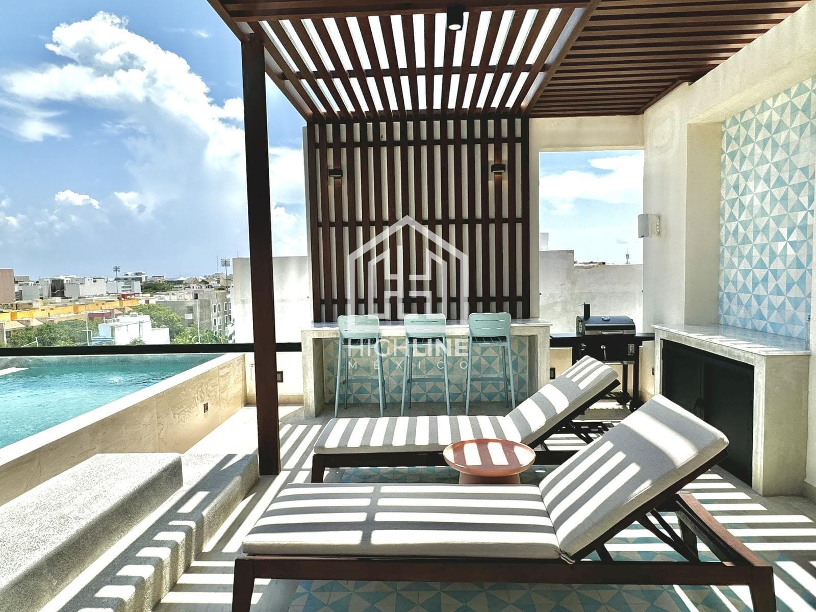 STUDIO APARTMENT / FOR SALE / FURNISHED / 4 CALLES DEL MAR / CAPITAL GAINS