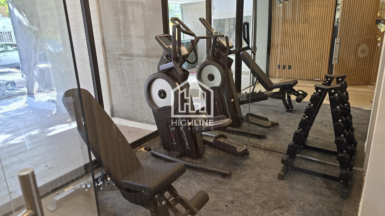 STUDIO APARTMENT / FOR SALE / FURNISHED / 4 CALLES DEL MAR / CAPITAL GAINS