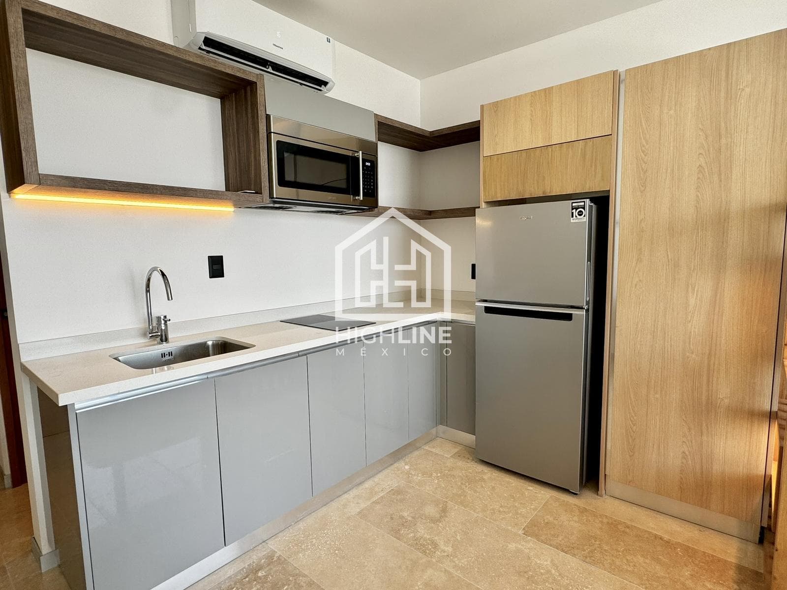 STUDIO APARTMENT / FOR SALE / FURNISHED / 4 CALLES DEL MAR / CAPITAL GAINS