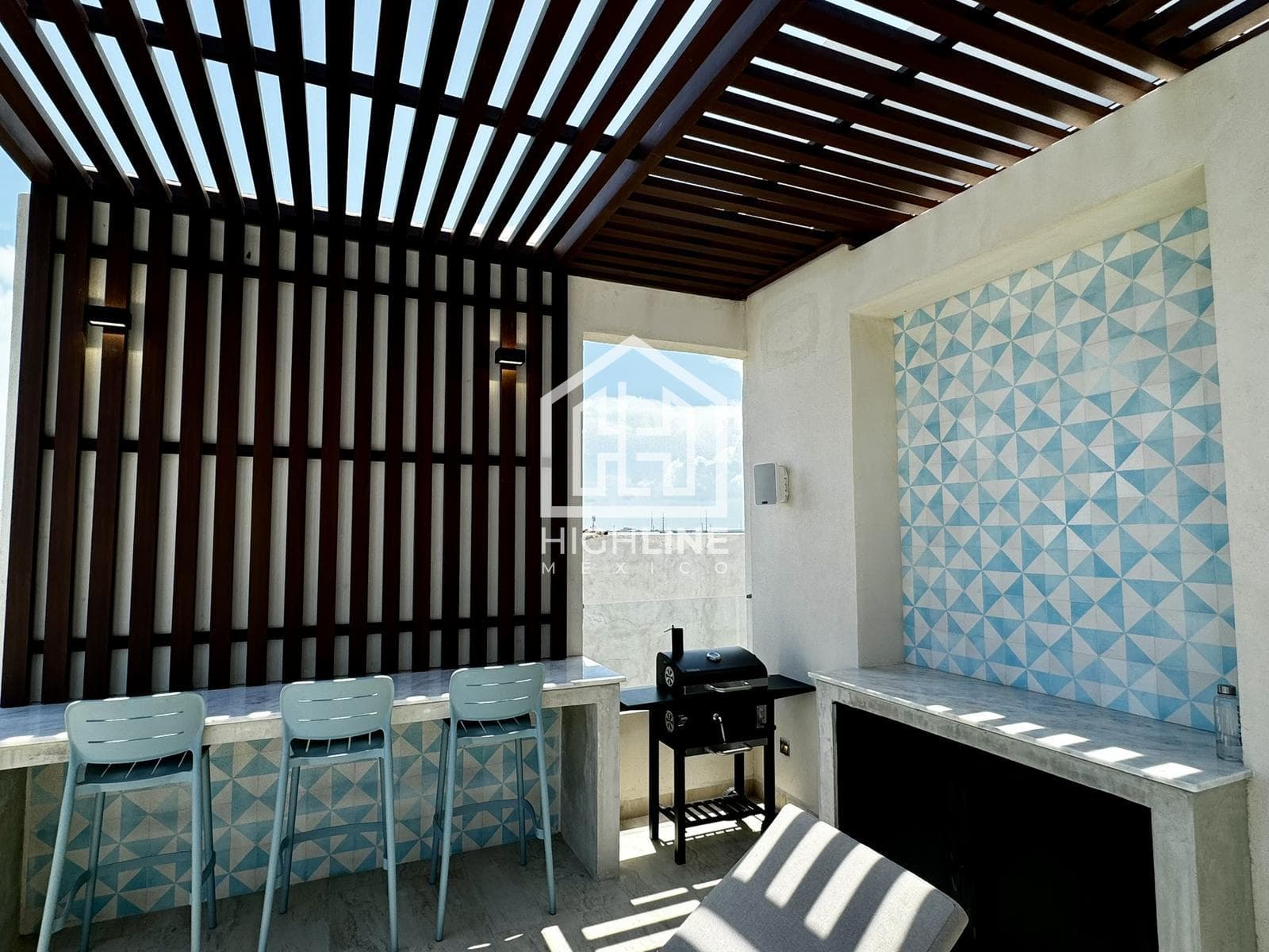 STUDIO APARTMENT / FOR SALE / FURNISHED / 4 CALLES DEL MAR / CAPITAL GAINS
