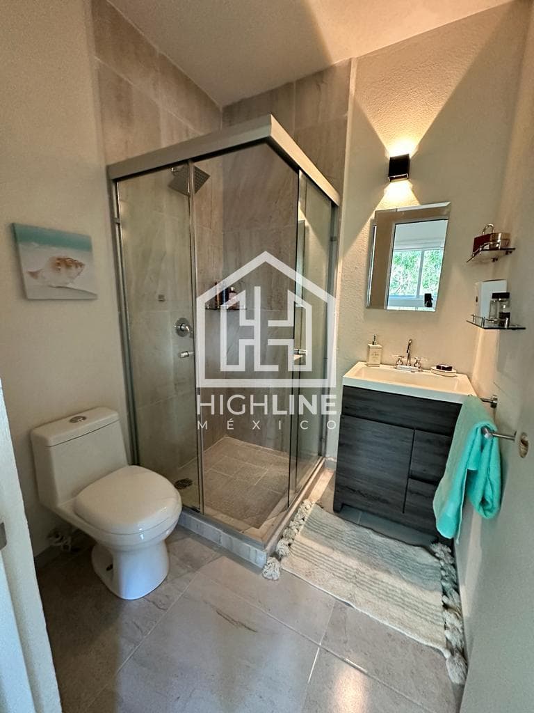 Apartment for Sale, Playa del Carmen: 2 Bedrooms with Pool