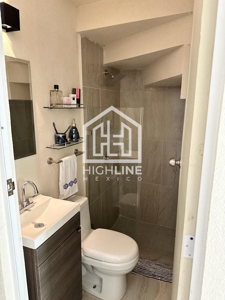 Apartment for Sale, Playa del Carmen: 2 Bedrooms with Pool