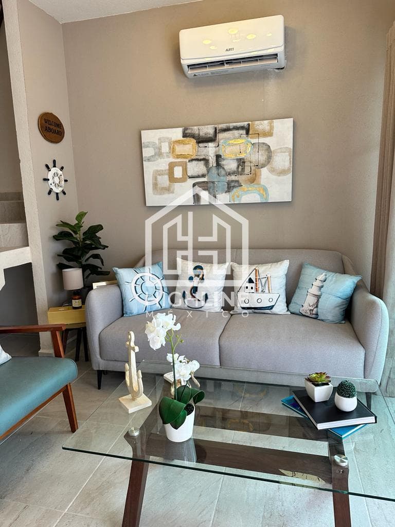 Apartment for Sale, Playa del Carmen: 2 Bedrooms with Pool