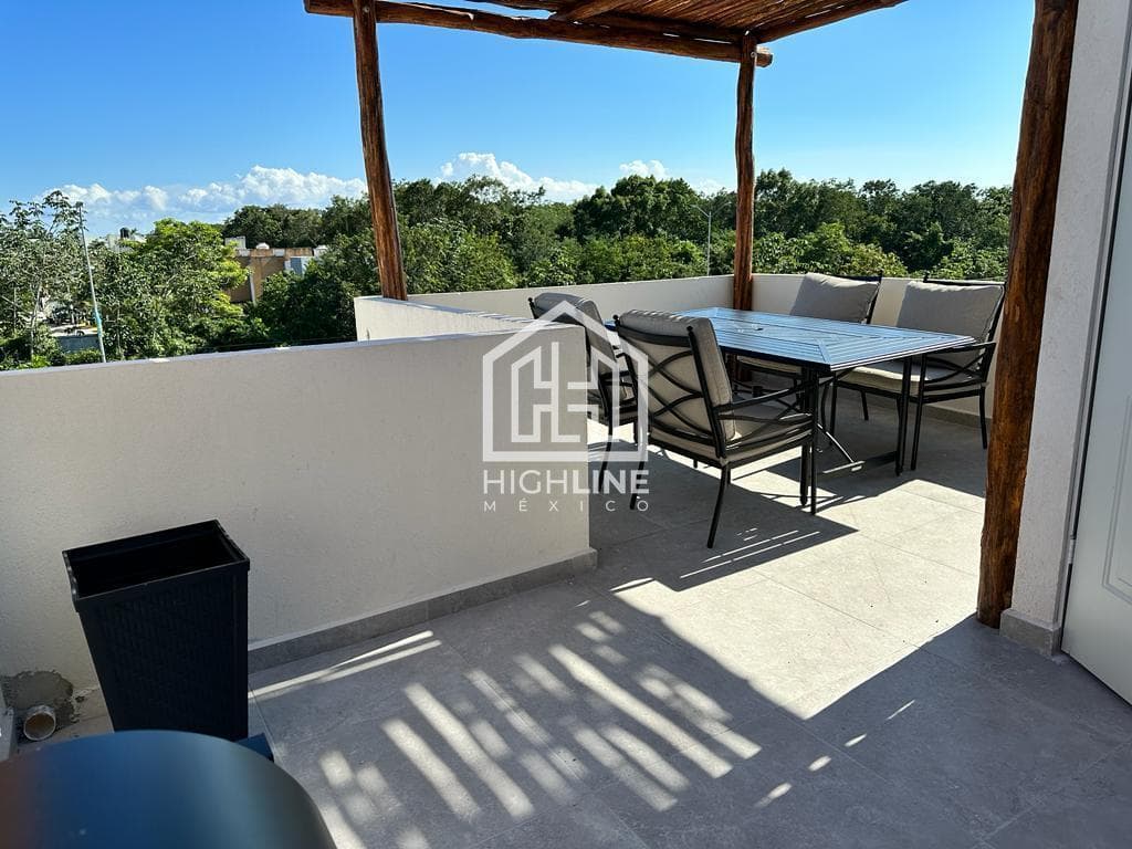 Apartment for Sale, Playa del Carmen: 2 Bedrooms with Pool