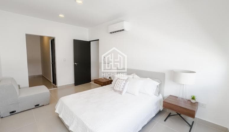 APARTMENT IN PLAYA DEL CARMEN, 2 BEDROOMS FOR SALE, SWIMMING POOL, 10 MINUTES FROM THE BEACH