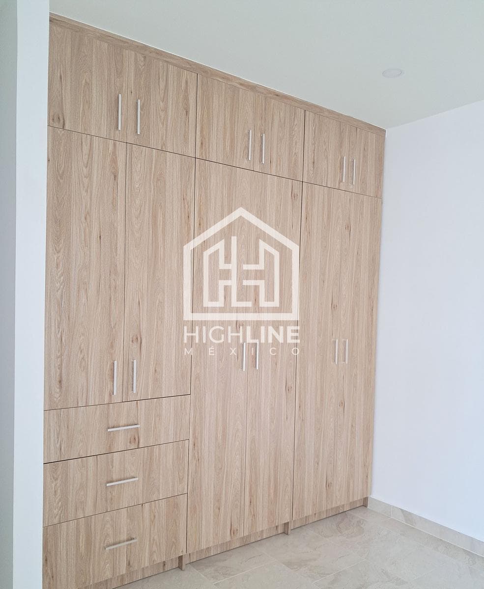 APARTMENT FOR SALE IN PLAYA DEL CARMEN: 3 BEDROOMS WITH SPA, GYM, AND POOL