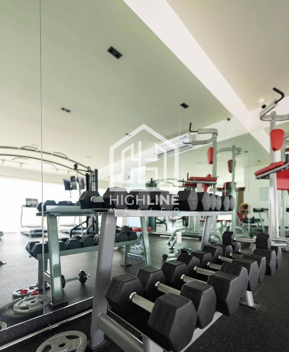 APARTMENT FOR SALE IN PLAYA DEL CARMEN: 3 BEDROOMS WITH SPA, GYM, AND POOL