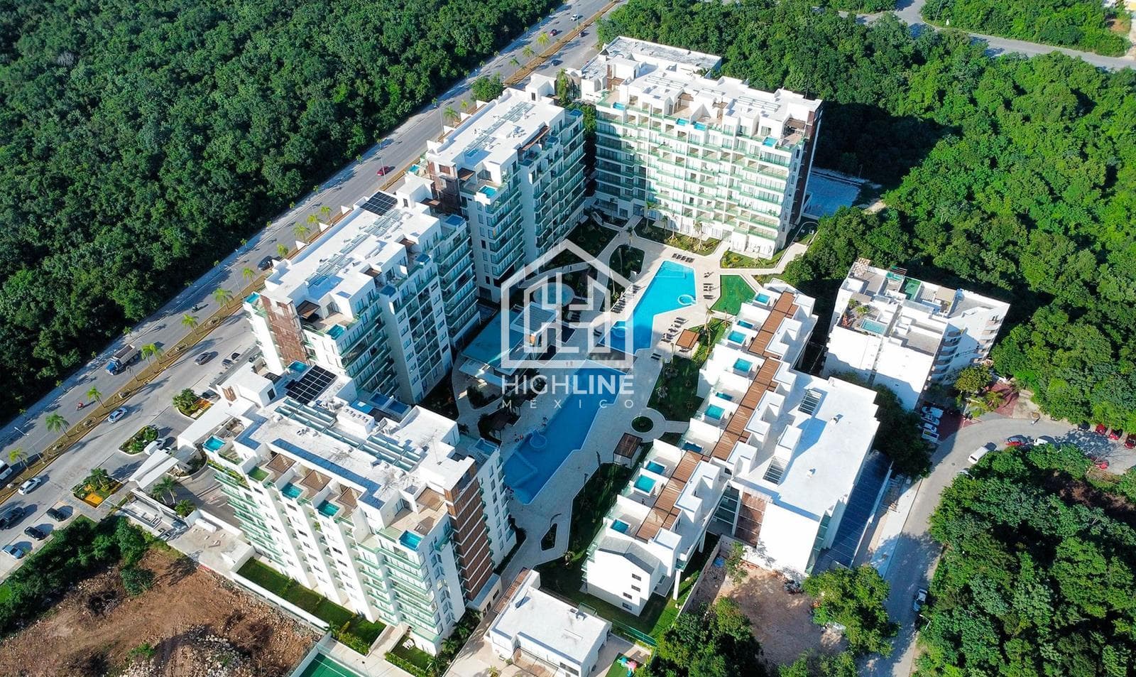 APARTMENT FOR SALE IN PLAYA DEL CARMEN: 3 BEDROOMS WITH SPA, GYM, AND POOL
