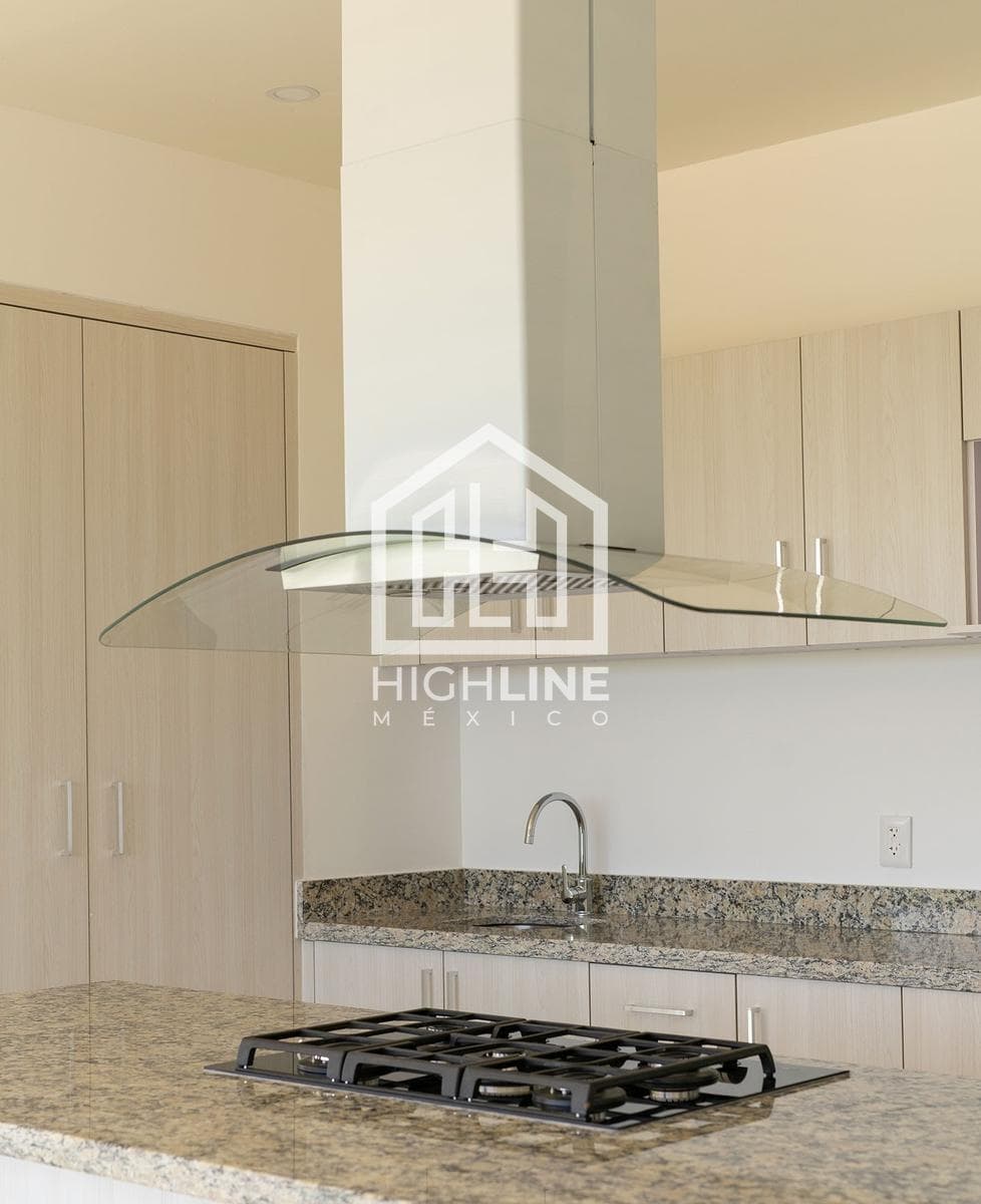 APARTMENT FOR SALE IN PLAYA DEL CARMEN: 3 BEDROOMS WITH SPA, GYM, AND POOL