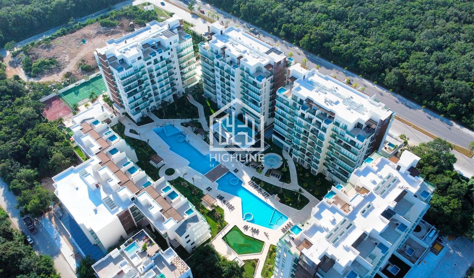 APARTMENT FOR SALE IN PLAYA DEL CARMEN: 2 BEDROOMS WITH KIDS' CLUB, TENNIS COURT, AND PADEL COURT