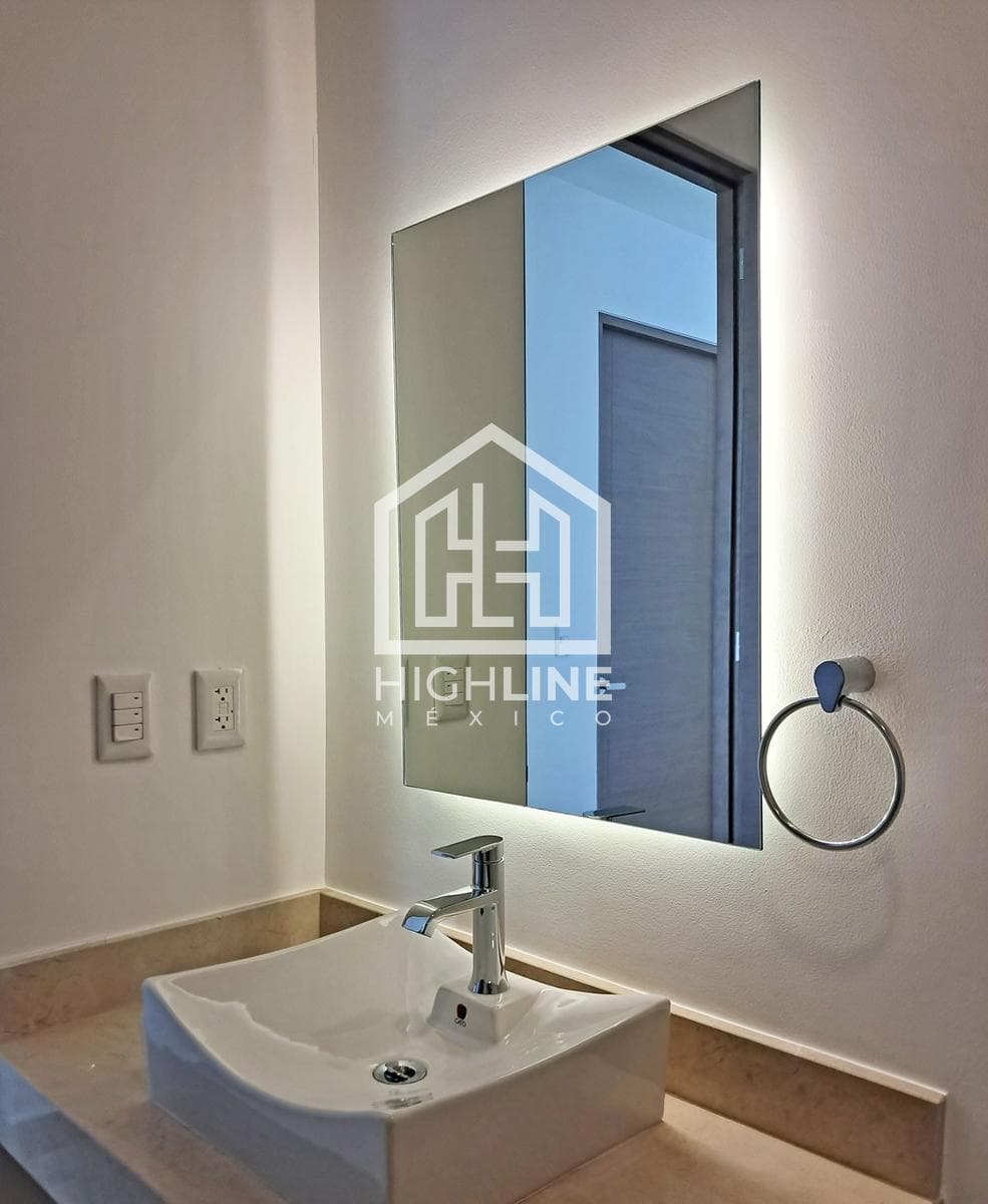 APARTMENT FOR SALE IN PLAYA DEL CARMEN: 2 BEDROOMS, LOCATED IN AN AREA WITH HIGH APPRECIATION POTENTIAL