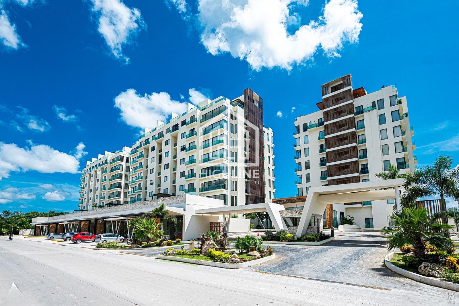 APARTMENT FOR SALE IN PLAYA DEL CARMEN: 2 BEDROOMS, LOCATED IN AN AREA WITH HIGH APPRECIATION POTENTIAL