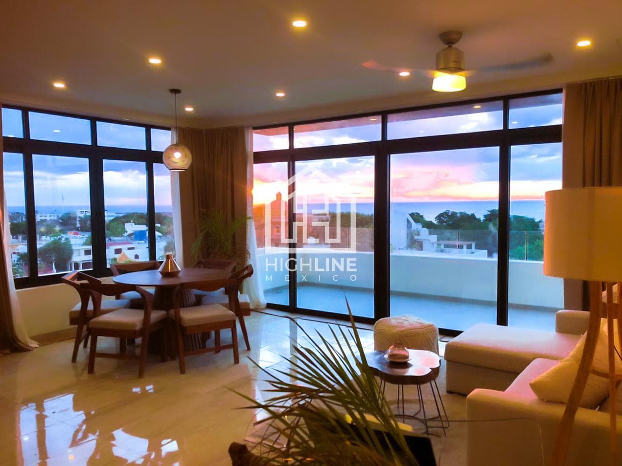 1-bedroom apartment with spacious rooms and a rooftop ocean view
