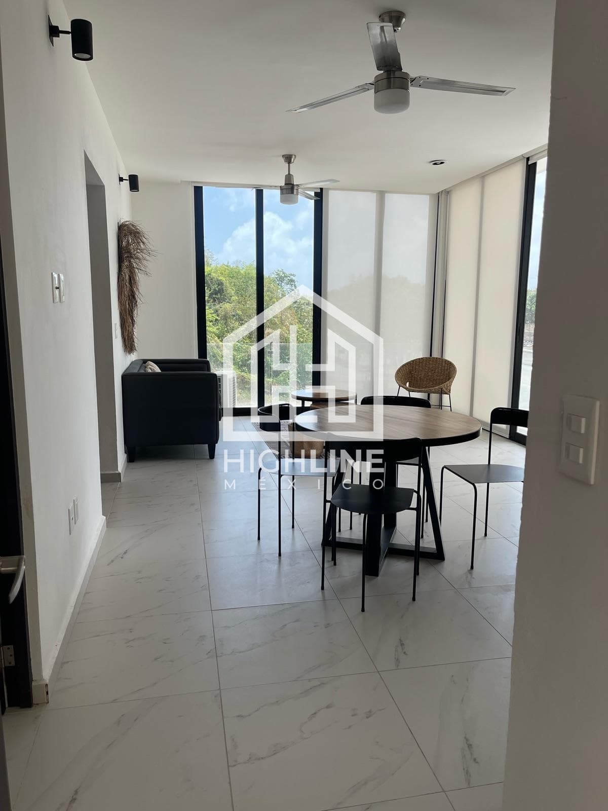 Apartment for sale: 2 bedrooms—100 meters from the shopping center