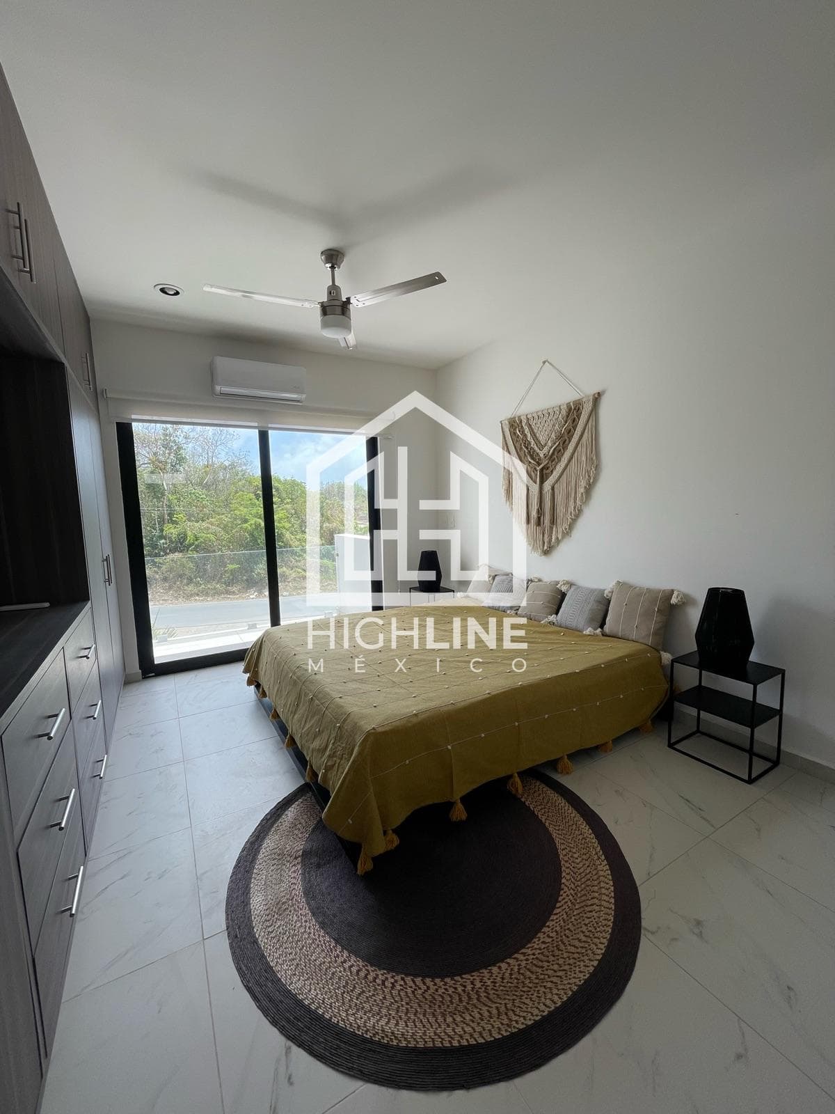 Apartment for sale: 2 bedrooms—100 meters from the shopping center
