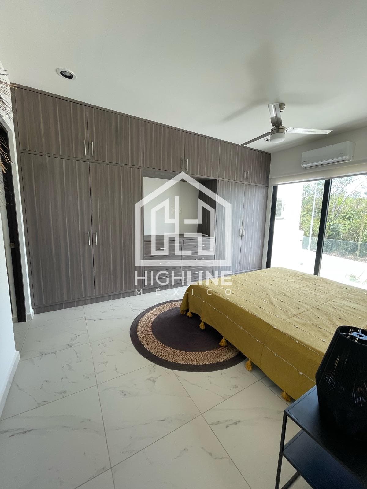 Apartment for sale: 2 bedrooms—100 meters from the shopping center