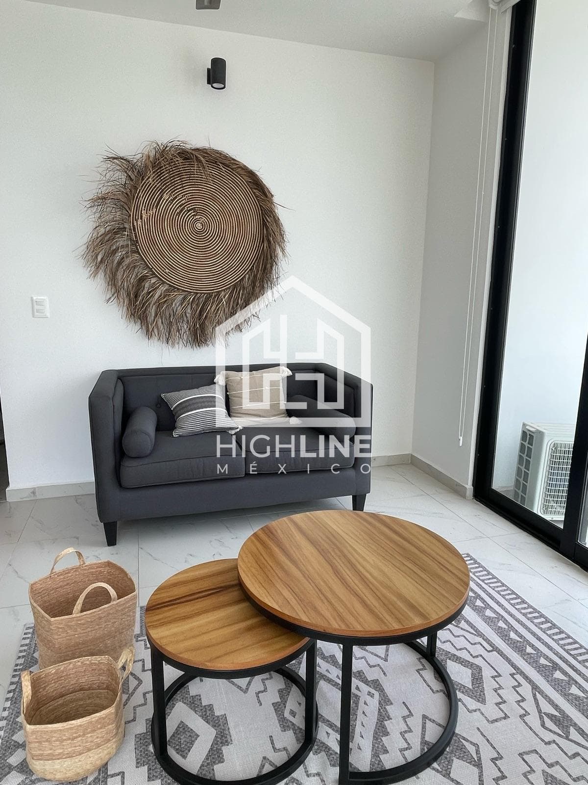 Apartment for sale: 1 bedroom—100 meters from the shopping center