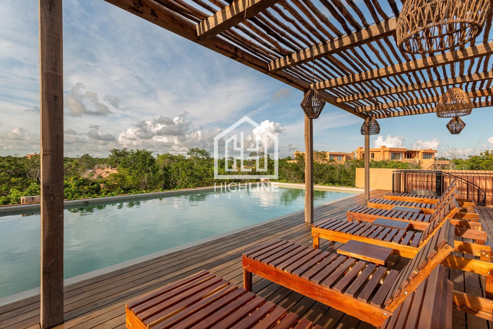 APARTMENT FOR SALE IN TULUM, 10 MINUTES FROM THE BEACH