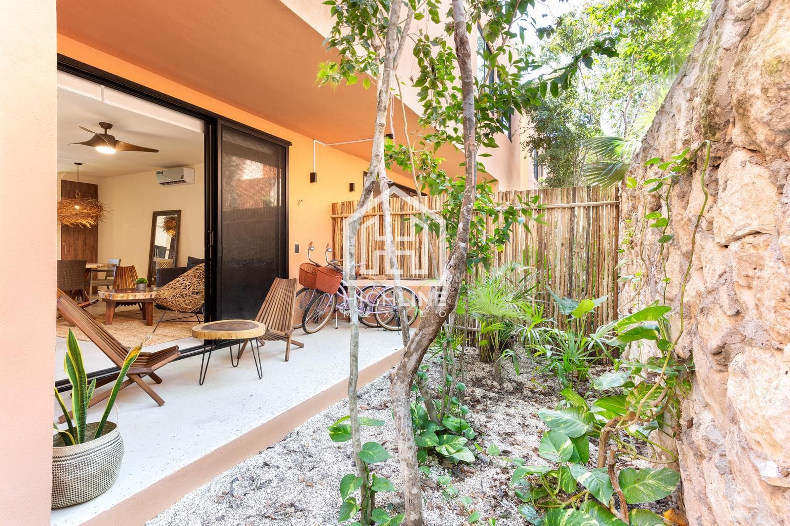 1-BEDROOM APARTMENT FOR SALE IN TULU, 10 MINUTES FROM THE BEACH