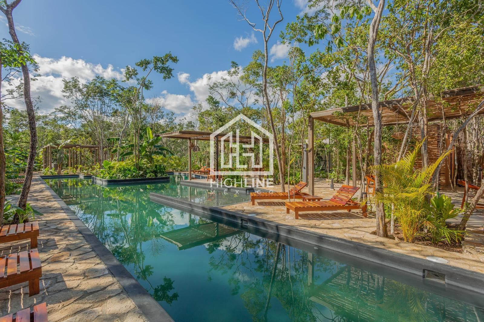 1-BEDROOM APARTMENT FOR SALE IN TULU, 10 MINUTES FROM THE BEACH