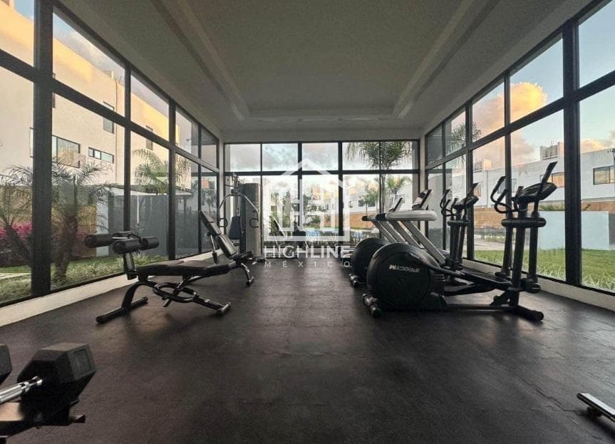 House for sale in Cancun, Huayacan Avenue.