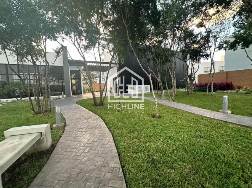 House for sale in Cancun, Huayacan Avenue.