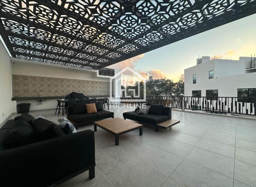 House for sale in Cancun, Huayacan Avenue.