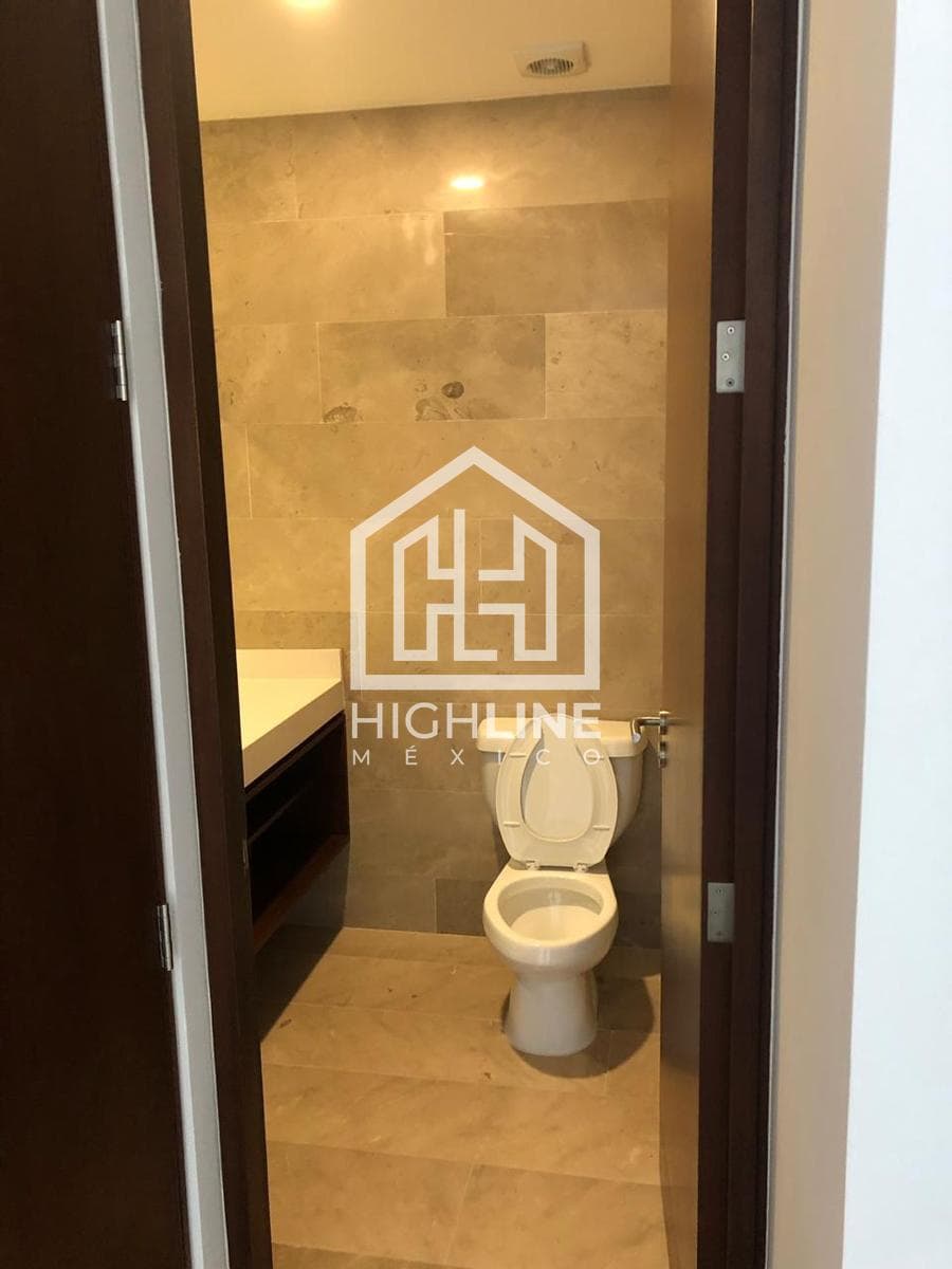 2-BEDROOM APARTMENT IN A PENTHOUSE / JUST STEPS FROM MAMITAS BEACH / SPECIAL PRICE / POTENTIAL FOR APPRECIATION.