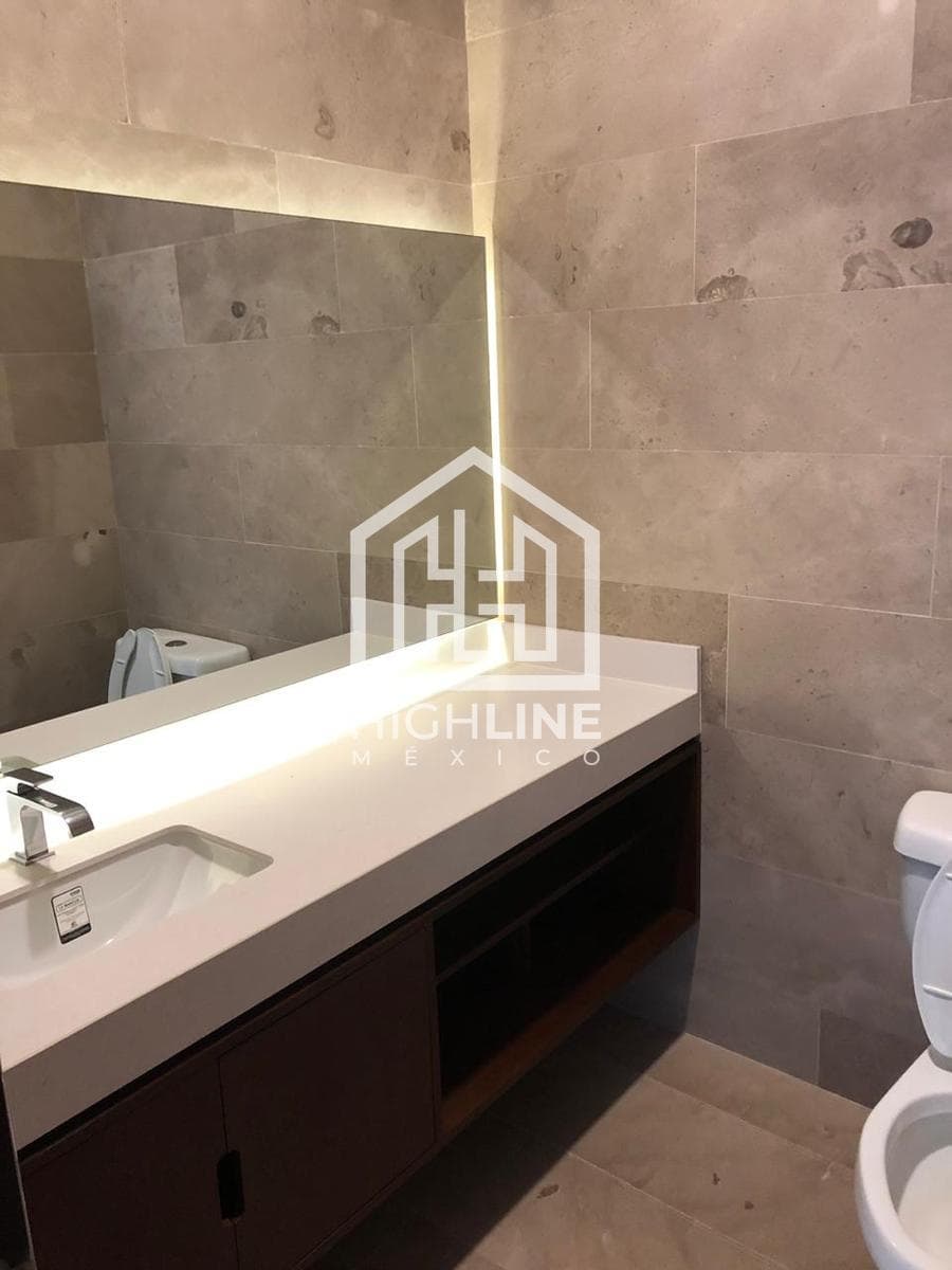 2-BEDROOM APARTMENT IN A PENTHOUSE / JUST STEPS FROM MAMITAS BEACH / SPECIAL PRICE / POTENTIAL FOR APPRECIATION.