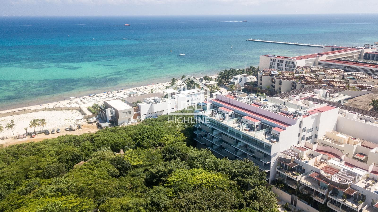 2-BEDROOM APARTMENT IN A PENTHOUSE / JUST STEPS FROM MAMITAS BEACH / SPECIAL PRICE / POTENTIAL FOR APPRECIATION.