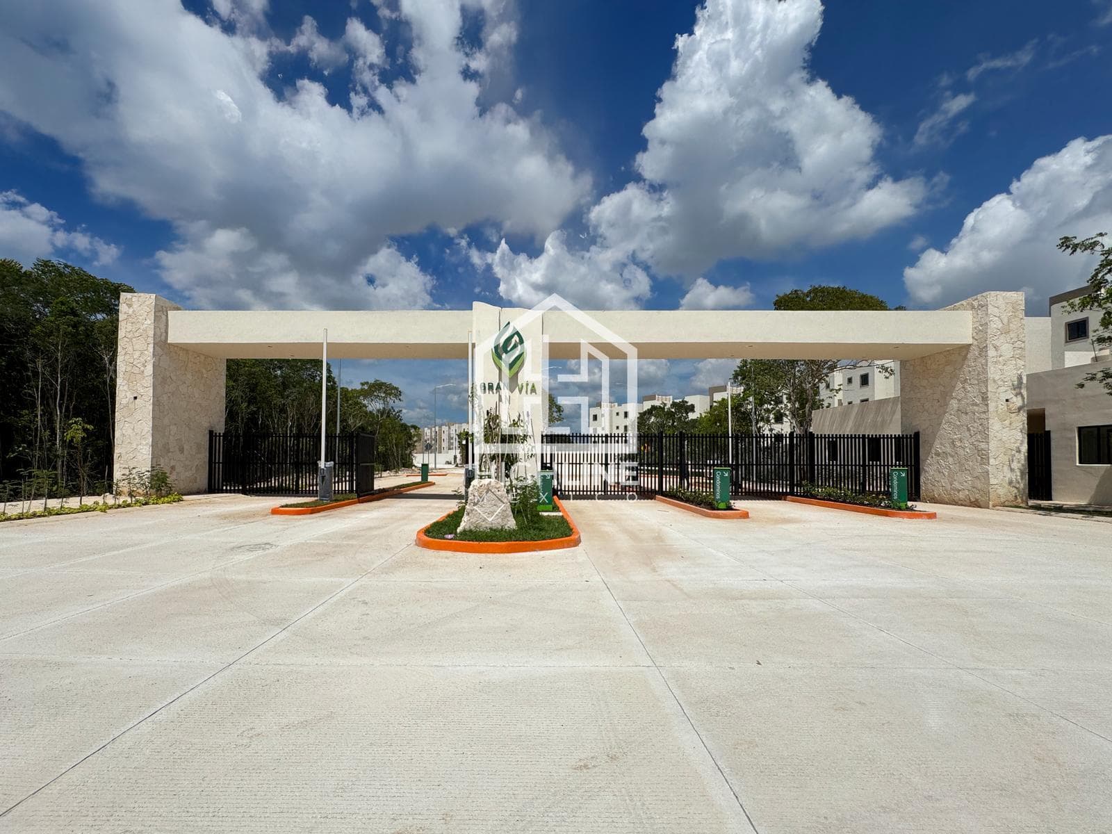 3-BEDROOM APARTMENT IN CANCÚN - HUAYACAN | READY FOR IMMEDIATE OCCUPANCY | WITH A PADDLE TENNIS COURT