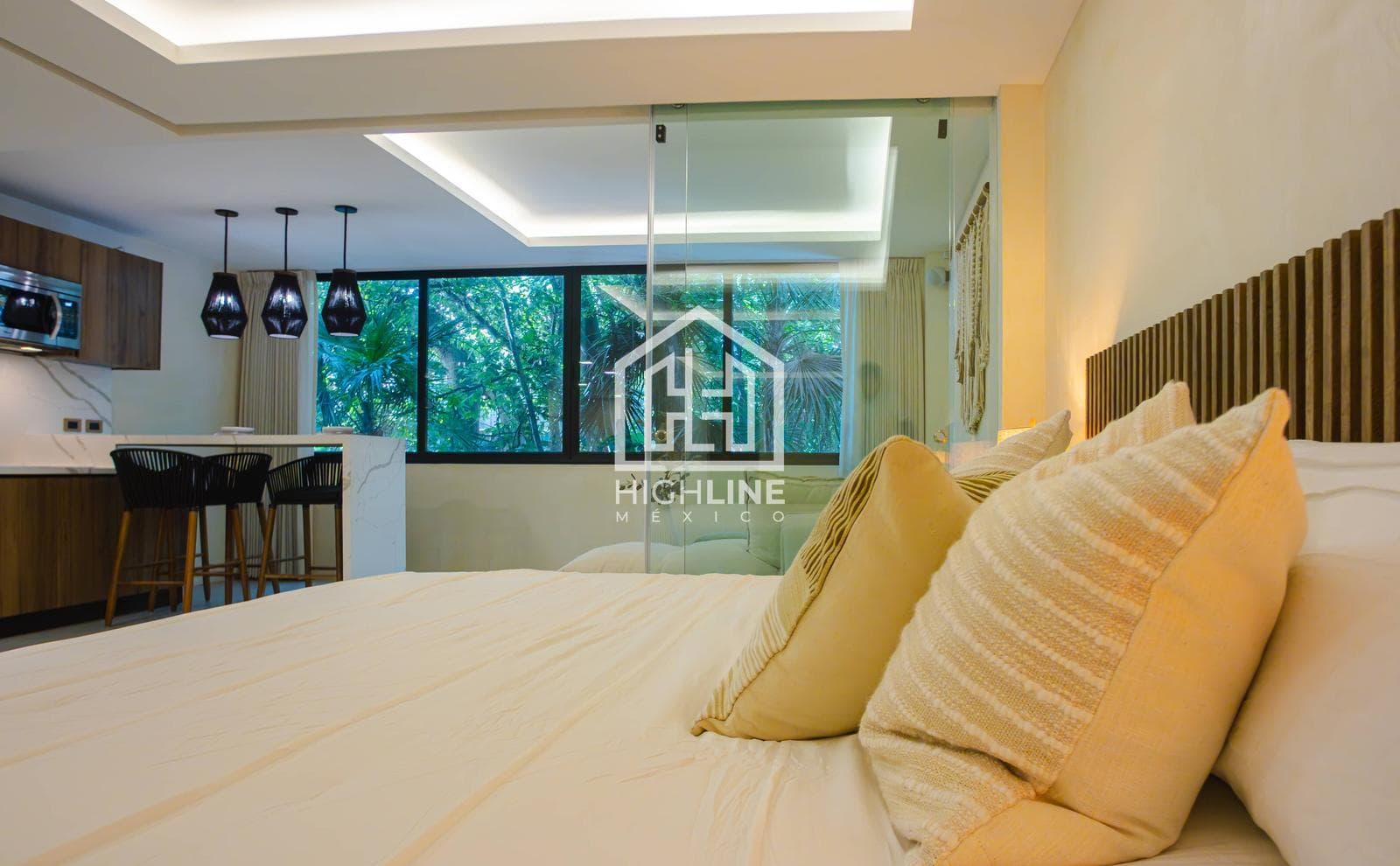 1-BEDROOM APARTMENT / 1 STREET FROM THE OCEAN / FULLY FURNISHED / ROOF WITH OCEAN VIEW / CAPITAL GAINS / ROI. Apartment in