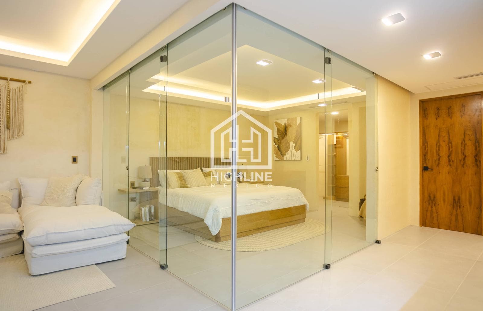 1-BEDROOM APARTMENT / NEW CONSTRUCTION / FULLY FURNISHED / ROOFTOP WITH OCEAN VIEW / CAPITAL GAINS / ROI.