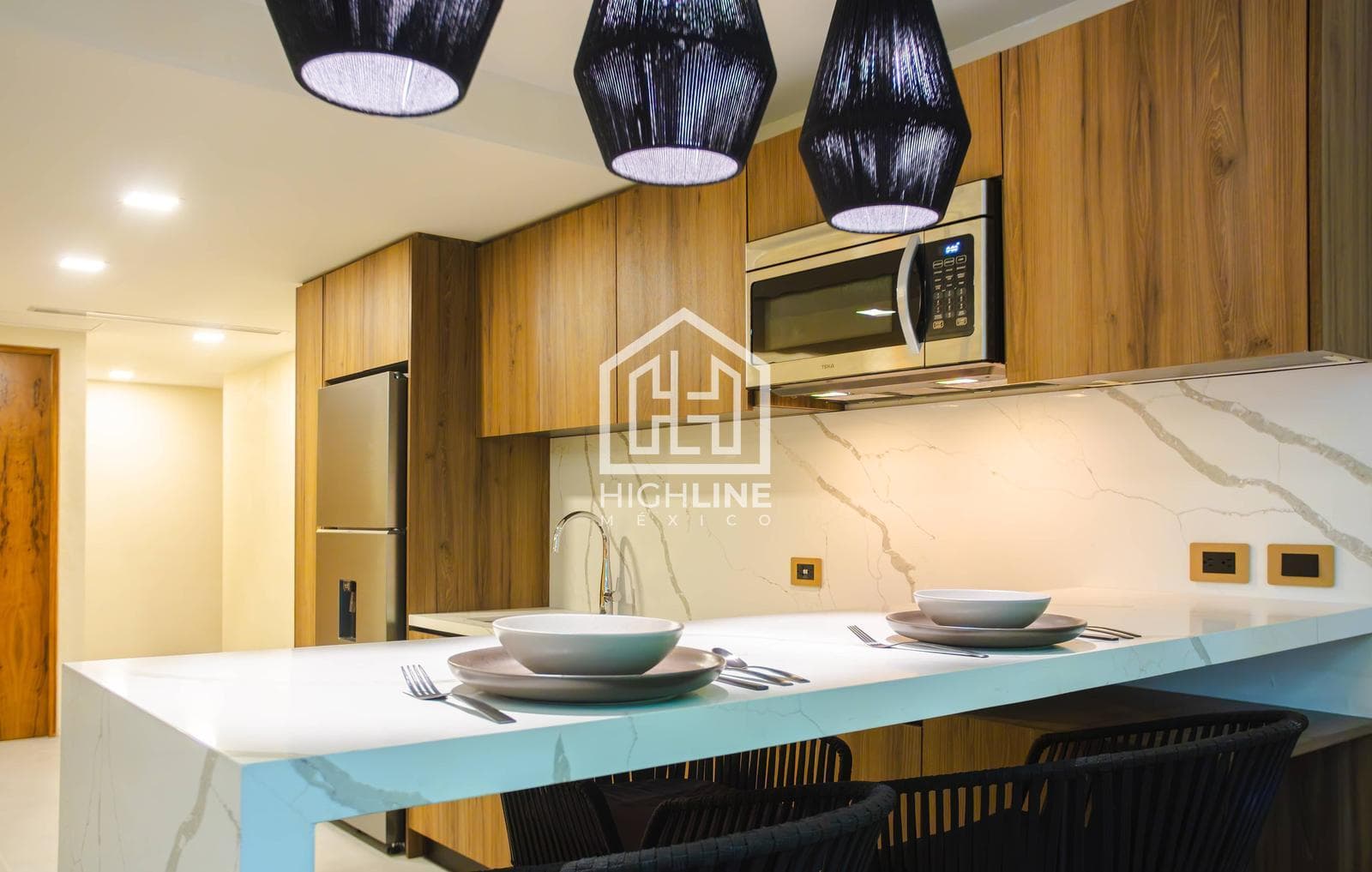 1-BEDROOM APARTMENT / NEW CONSTRUCTION / FULLY FURNISHED / ROOFTOP WITH OCEAN VIEW / CAPITAL GAINS / ROI.